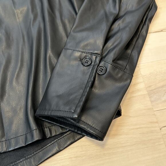 Habitual Taylor Women M Blouse Cropped Faux-Leather Button Front Shirt Black - Picture 7 of 11